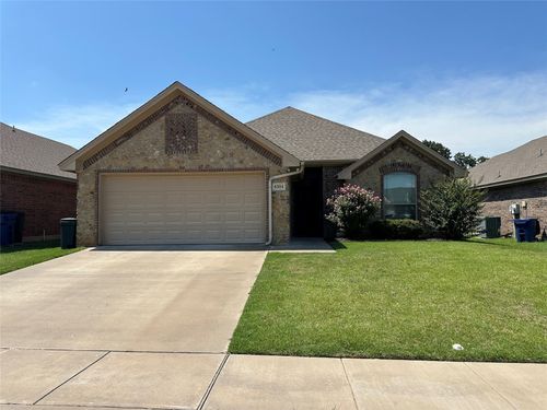 4504 Sapphire Ln, Granbury, TX, 76049-6620 | Card Image