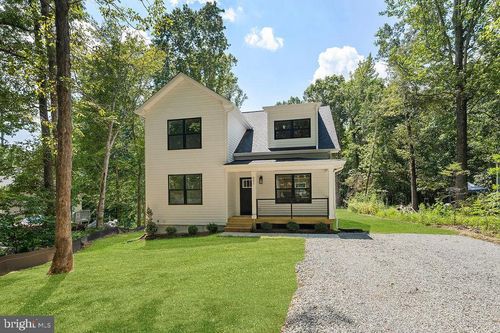 621 Clover Hill Dr, Ruther Glen, VA, 22546-1421 | Card Image