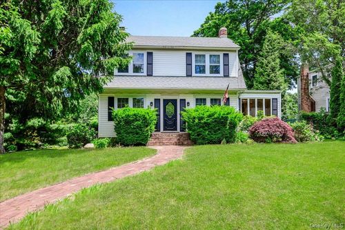 36 Seaview Ave, Northport, NY, 11768-2924 | Card Image