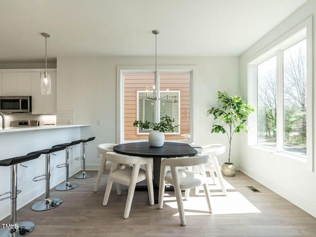011-1280x960-dining-room | Image 18