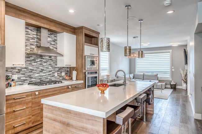 4004 1 St Nw, Home with 4 bedrooms, 3 bathrooms and 2 parking in Calgary AB | Image 10