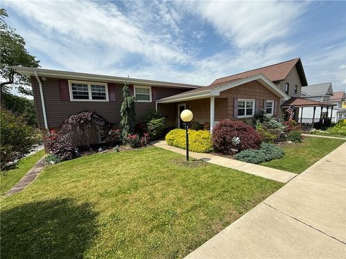 570 Hancock St, Clymer, PA, 15728-1292 | Card Image