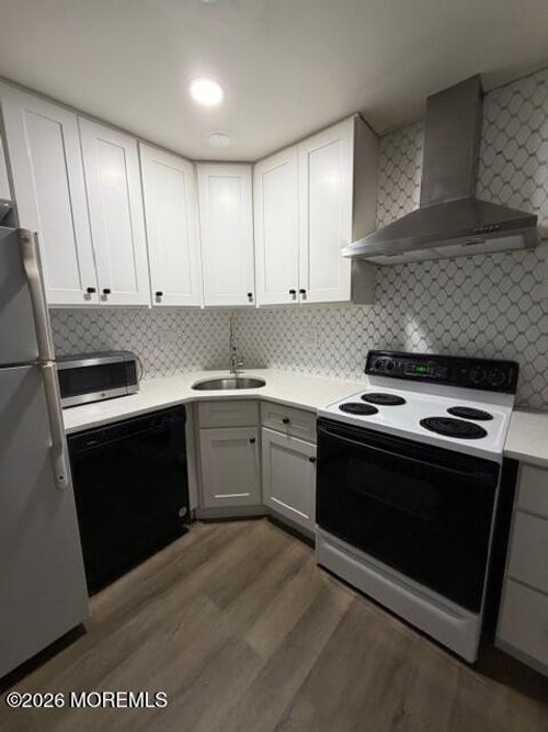 77C Cambridge Cir, Manchester, NJ, 08759-7139 | Card Image