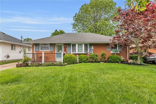 316 Thelma Dr, Sheffield Lake, OH, 44054-1923 | Card Image
