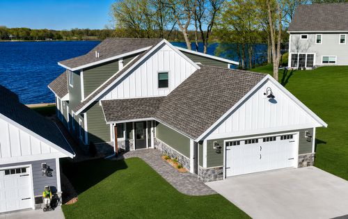 3-2405 S Le Homme Dieu Dr Ne, Alexandria, MN, 56308-4426 | Card Image
