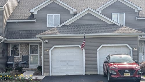 24 Sundance Ter, Hamburg, NJ, 07419-2421 | Card Image