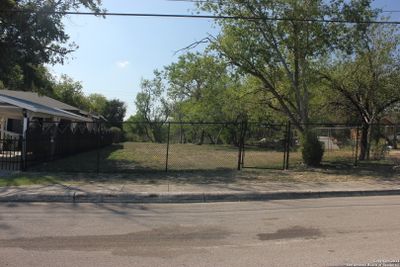 630 H St, Home with 0 bedrooms, 0 bathrooms and null parking in San Antonio TX | Image 2