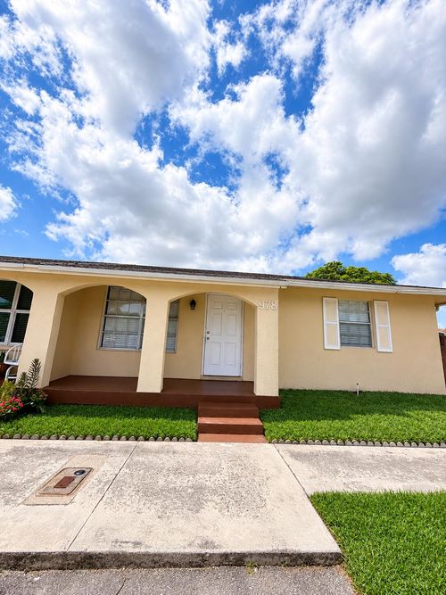 978 Sumter Rd W, West Palm Beach, FL, 33415-3675 | Card Image