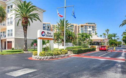 409-7665 Sun Island Dr S, South Pasadena, FL, 33707-4440 | Card Image