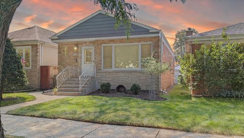 5452 N Natchez Ave, Chicago, IL, 60656-2217 | Card Image