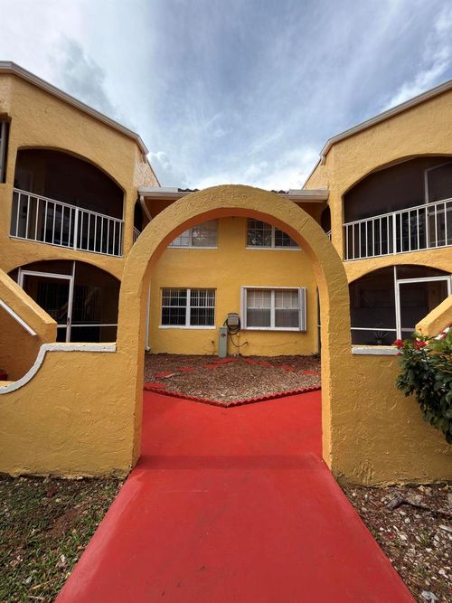 4-15605 Sw 74th Cir Drive, Miami, FL, 33193 | Card Image