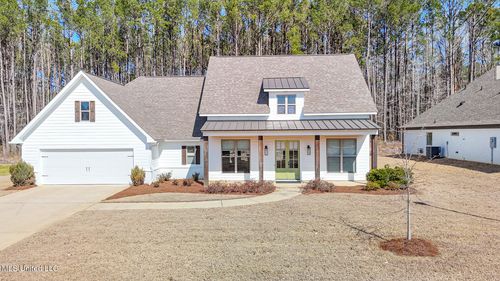 637 Wild Horse Ln, Brandon, MS, 39042-2382 | Card Image