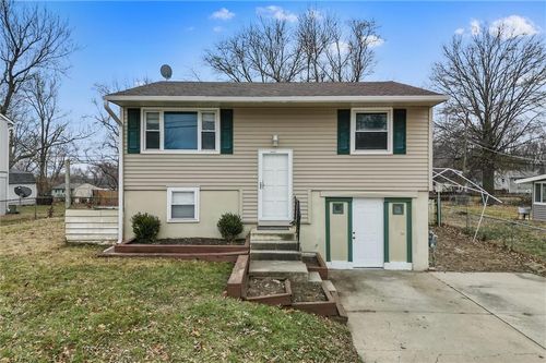 18503 E Lexington Road, Independence, MO, 64058 | Card Image