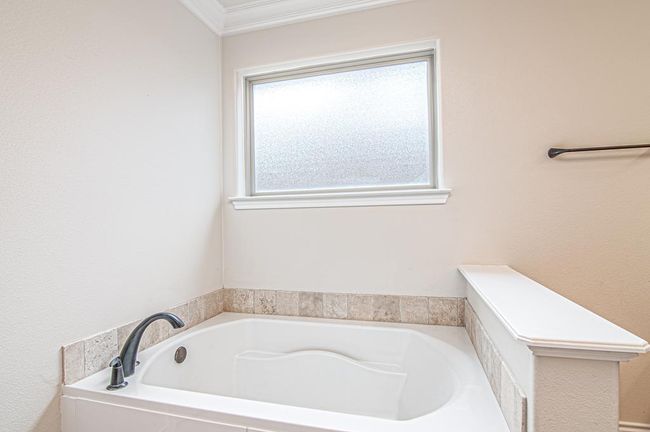 6711 Boot Dr, House other with 3 bedrooms, 2 bathrooms and 2 parking in Midland TX | Image 11