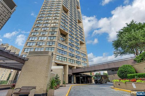 7000 Kennedy Blvd, West New York, NJ, 07093-4818 | Card Image