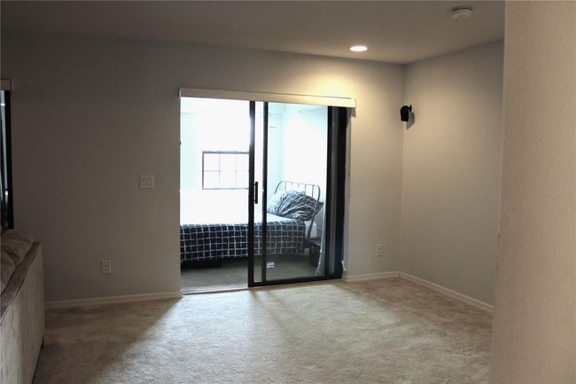 Den | Image 33