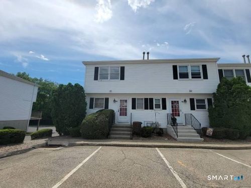 28-28 Commodore Cmns, Derby, CT, 06418-2151 | Card Image