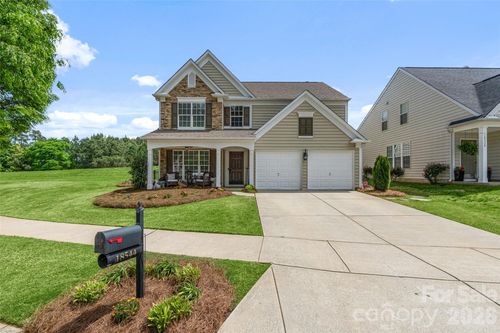 18544 Victoria Bay Dr, Cornelius, NC, 28031-5542 | Card Image