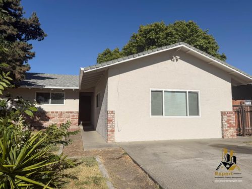 7733 Mary Lou Way, Sacramento, CA, 95832-1464 | Card Image