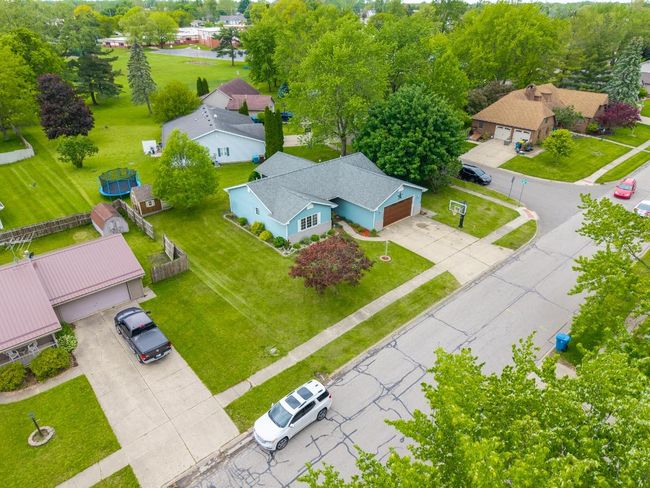 705 Pine Run, House other with 3 bedrooms, 2 bathrooms and null parking in Angola IN | Image 25