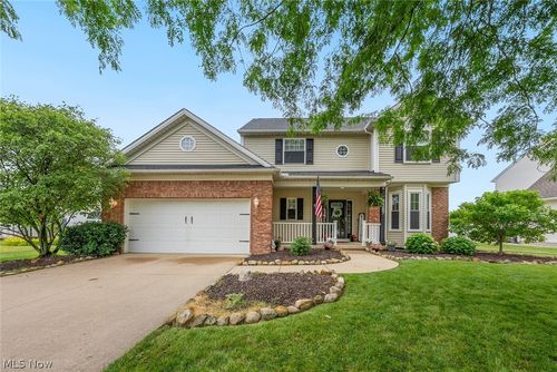 9387 Victoria Ln, North Ridgeville, OH, 44039-8586 | Card Image