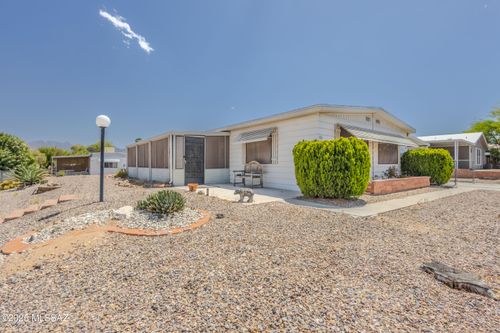 121 W Mora Dr, Green Valley, AZ, 85614-4317 | Card Image
