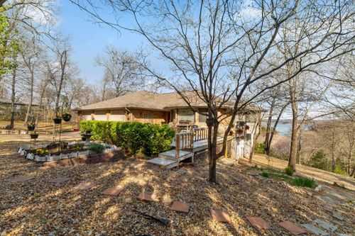 127 Concord Pl, Bull Shoals, AR, 72619-2831 | Card Image