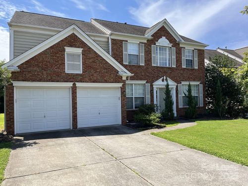 11211 Maplehurst Dr, Charlotte, NC, 28277-6589 | Card Image
