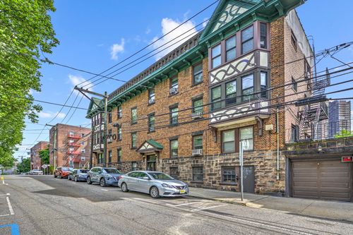 1-33 62nd St, West New York, NJ, 07093-4079 | Card Image