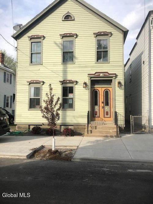 2-122 N Ferry St, Schenectady, NY, 12305-1611 | Card Image