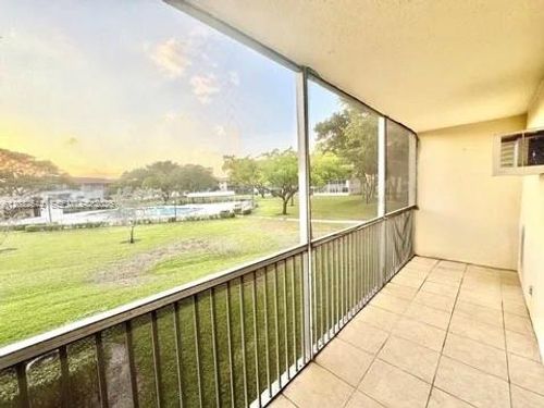209l-200 Sw 132nd Way, Pembroke Pines, FL, 33027-1675 | Card Image