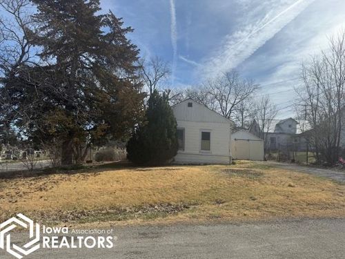 300 E Stone Ave, Fairfield, IA, 52556-2342 | Card Image