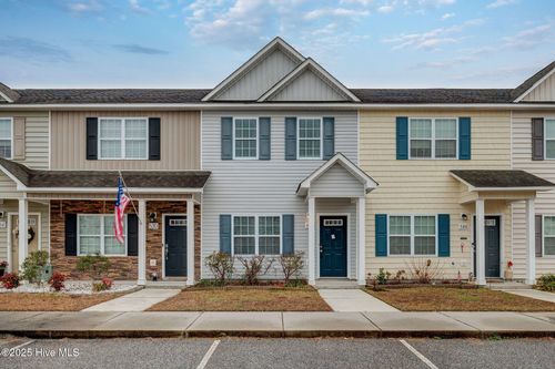 528 Oyster Rock Ln, Sneads Ferry, NC, 28460-6896 | Card Image