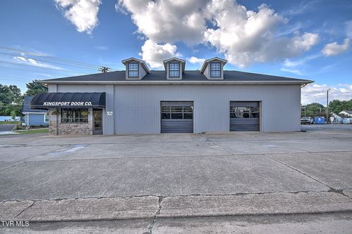 1100 E Center St, Kingsport, TN, 37660-4944 | Card Image