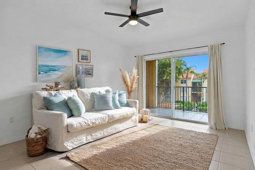 305-135 Yacht Club Way, Hypoluxo, FL, 33462-6047 | Card Image