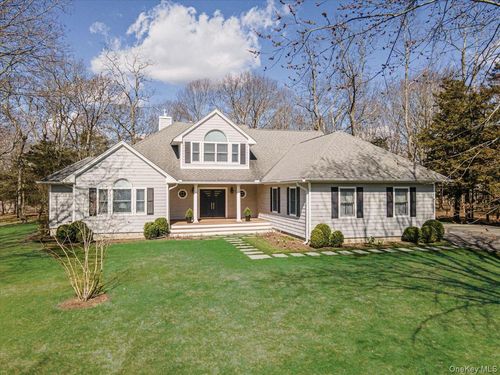 441 S Country Rd, E Patchogue, NY, 11772-5414 | Card Image