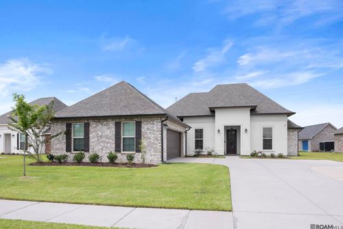 6461 Soaring Dr, Gonzales, LA, 70737-8652 | Card Image