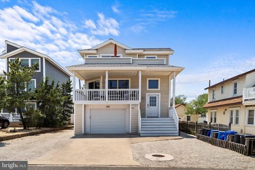 126 E 13th St, SHIP BOTTOM, NJ, 08008-4526 | Card Image