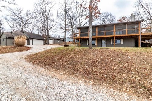 10073 Otter Road, Clinton, MO, 64735 | Card Image