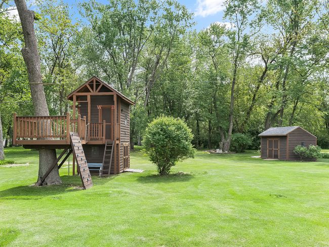 279 N Division St, House other with 4 bedrooms, 3 bathrooms and 2 parking in Braidwood IL | Image 27