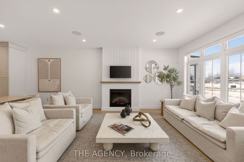 70f-574 Seneca Dr, Fort Erie, ON, L2A0G7 | Card Image