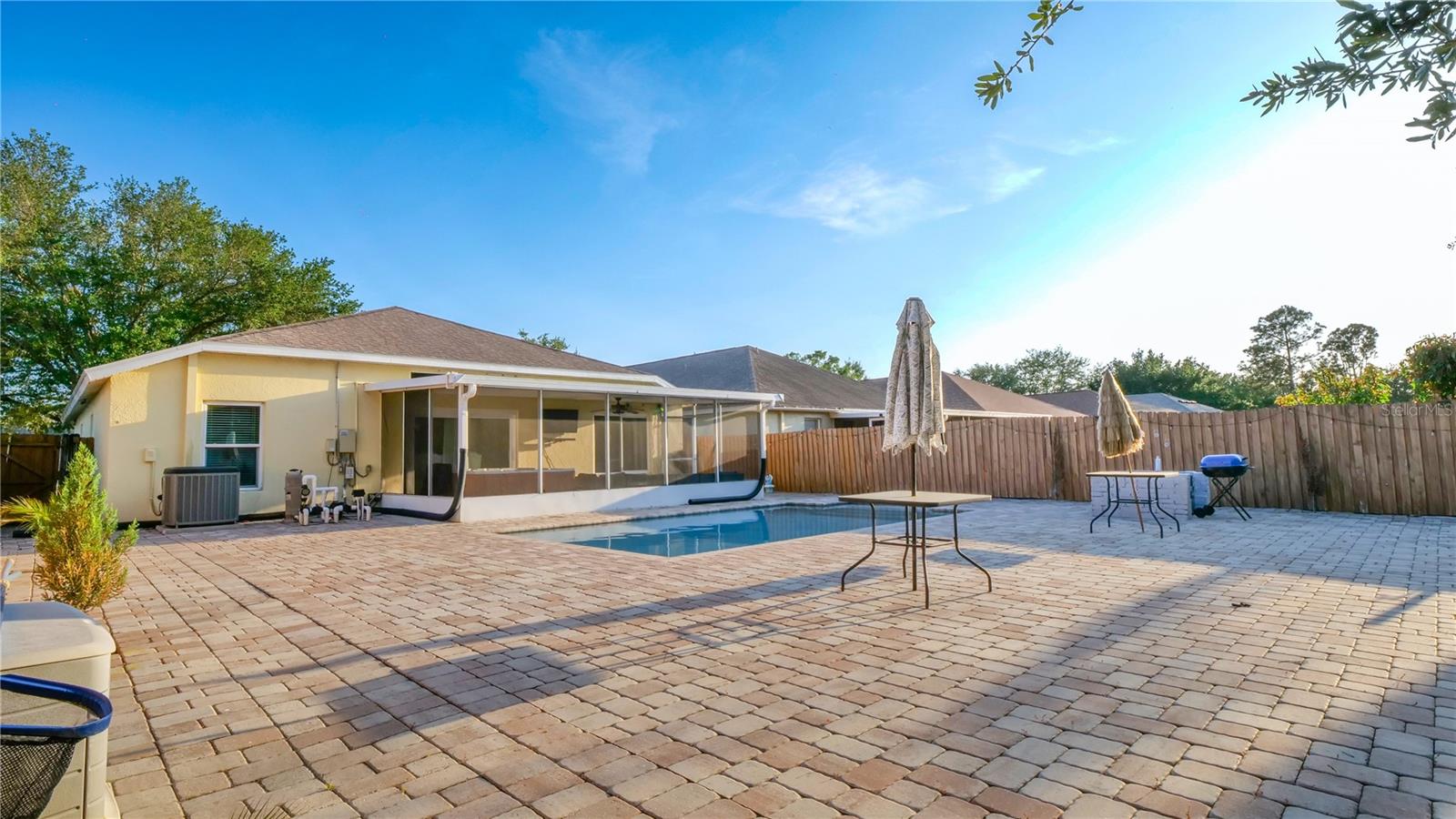 Residential in RIVERVIEW 4