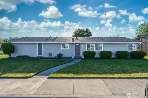 1655 Se Hickory Ct, College Place, WA, 99324-1786 | Card Image
