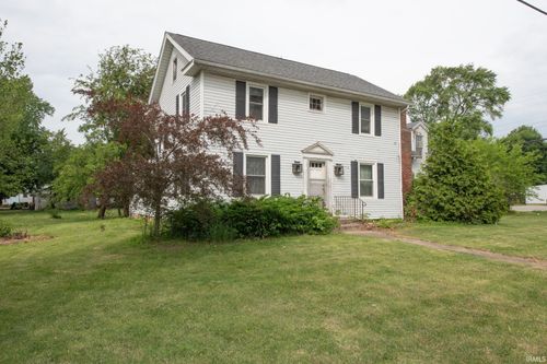 924 S Washington St, Delphi, IN, 46923-1749 | Card Image