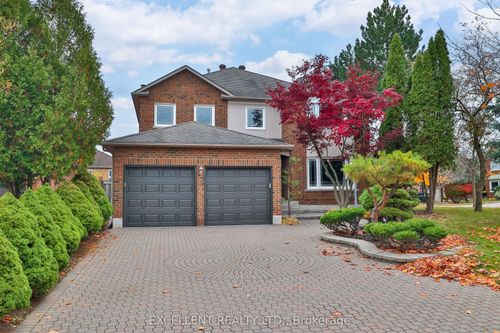 17 Charrington Cres, Unionville, ON, L3R0R3 | Card Image