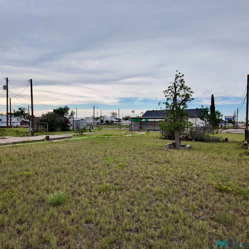 321 N 3rd St, Jal, NM, 88252 | Card Image