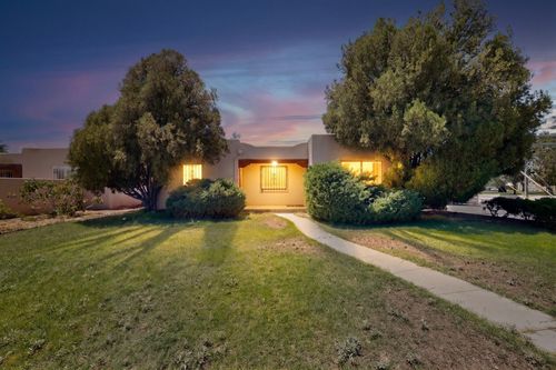 629 Dartmouth Drive Ne, Albuquerque, NM, 87106 | Card Image