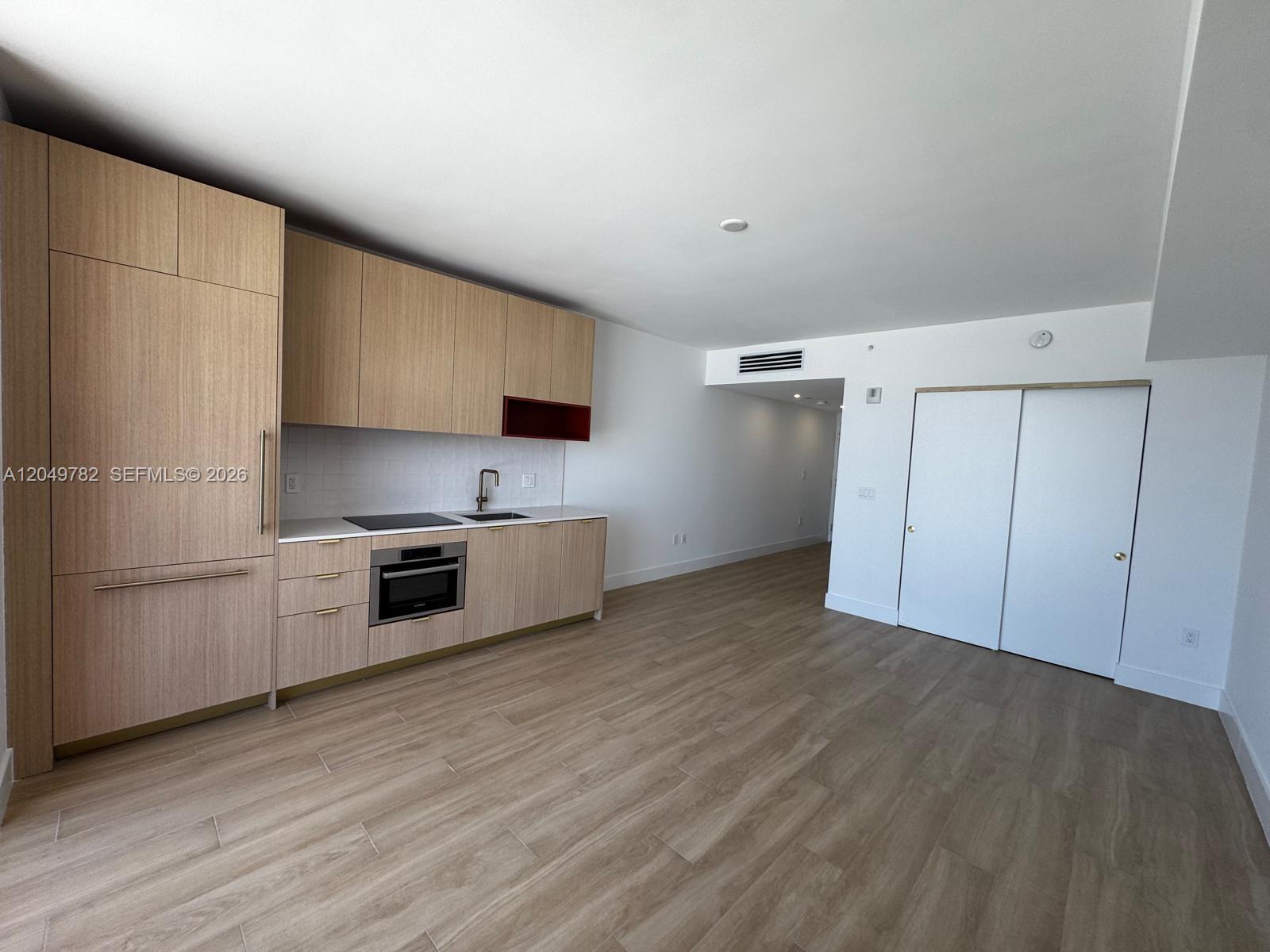 Residential Lease in Miami 3