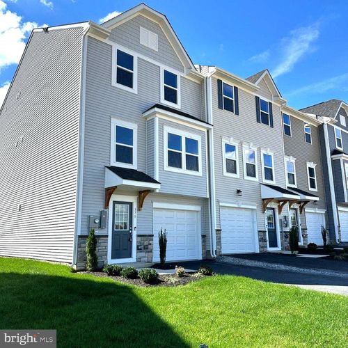 375 Huntwell West Avenue, RANSON, WV, 25438 | Card Image