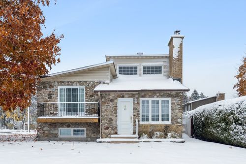 12 Rue Kataracui, Pointe-Des-Cascades, QC, J0P1M0 | Card Image